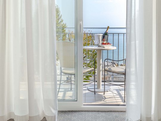 Villa Rosa Hotel in Desenzano del Garda Villa Rosa Hotel in Desenzano del Garda