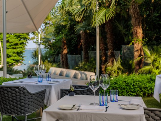 Villa Rosa Hotel in Desenzano del Garda Villa Rosa Hotel in Desenzano del Garda